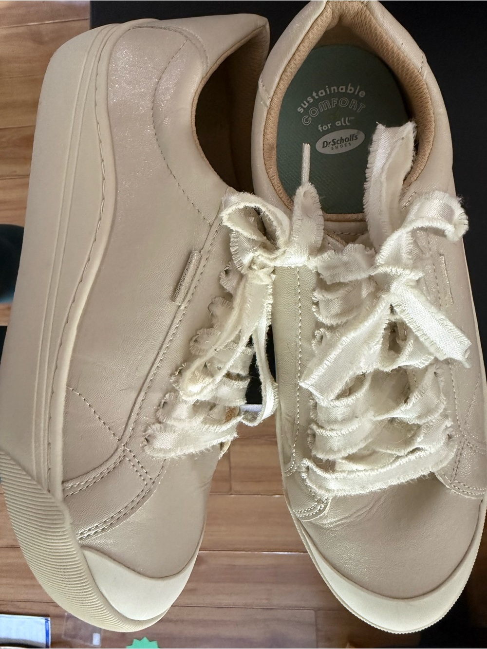 Women's Time Off Lace Up Platform Sneakers with Ribbon Laces